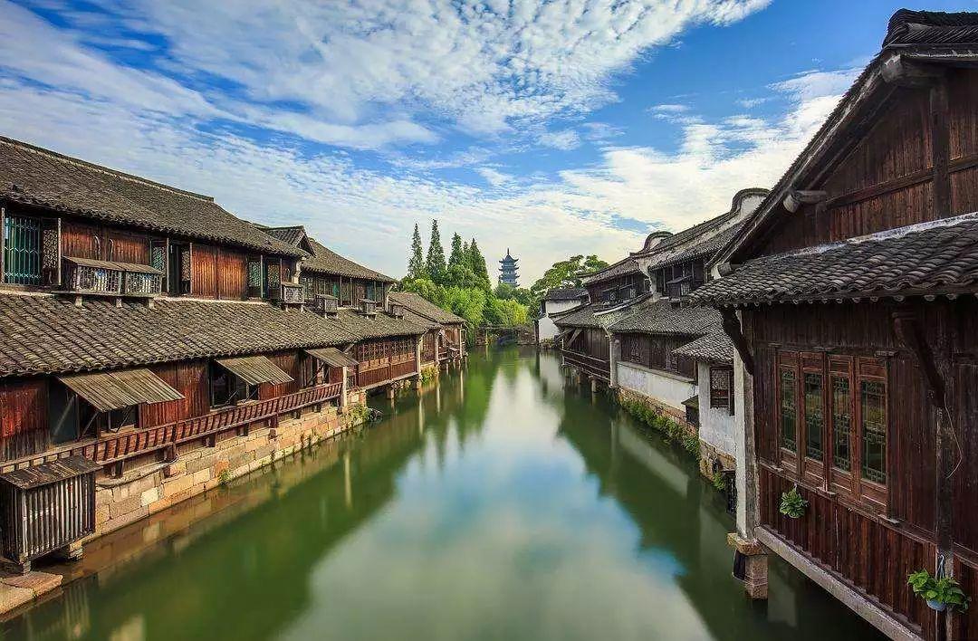 破碎的雕像